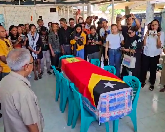 Peti yang ditutup bendera Timor Leste (Foto Ist)