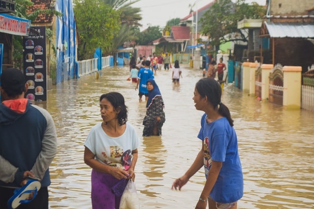 Menilik Banjir Pada Puncak Kemarau Indonesia